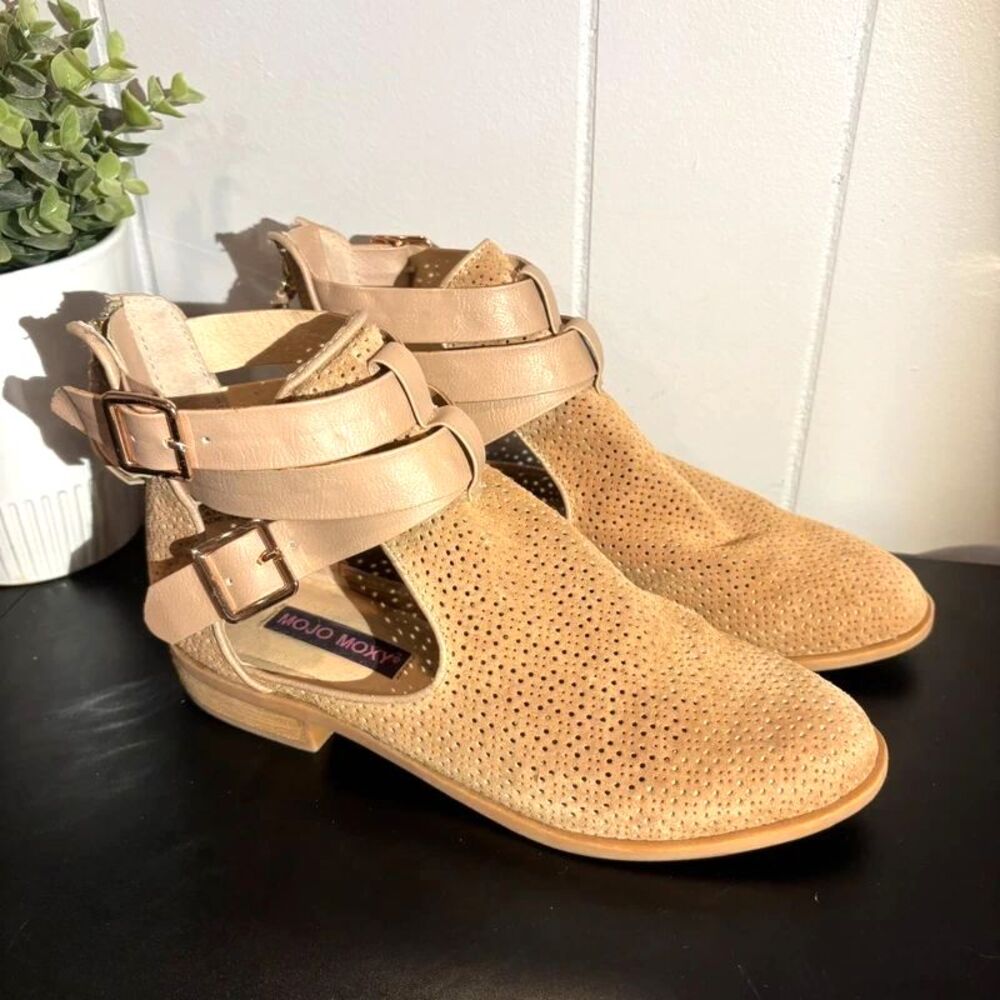 Mojo Moxy Leather Perforated Cutout Rose Gold Buckle Booties 1" Block Heel 6.5